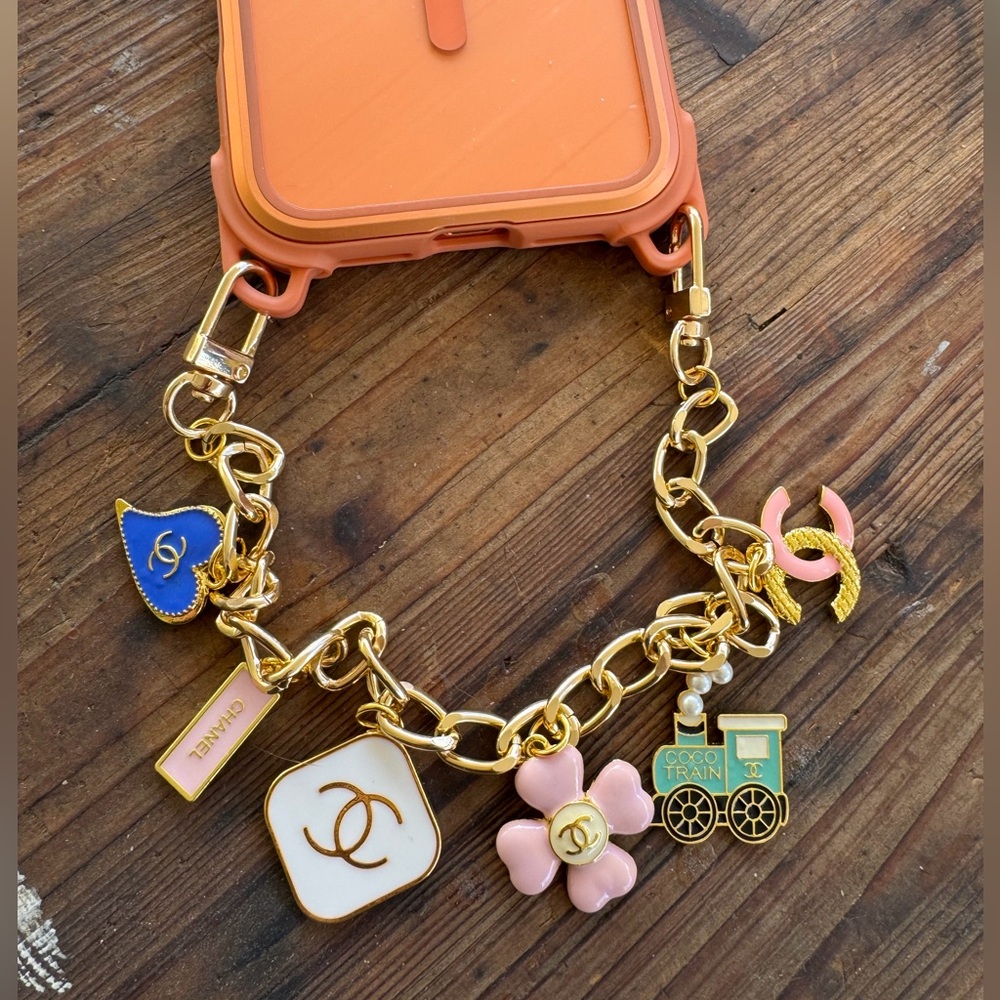 Luxury designer charms gold link phone chain or bag chain wristlet strap